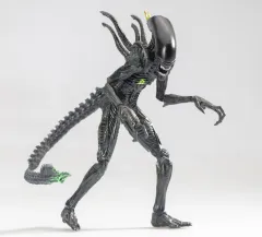 Alien vs. Predator Blowout Alien Warrior 1:18 Scale PX Previews Exclusive