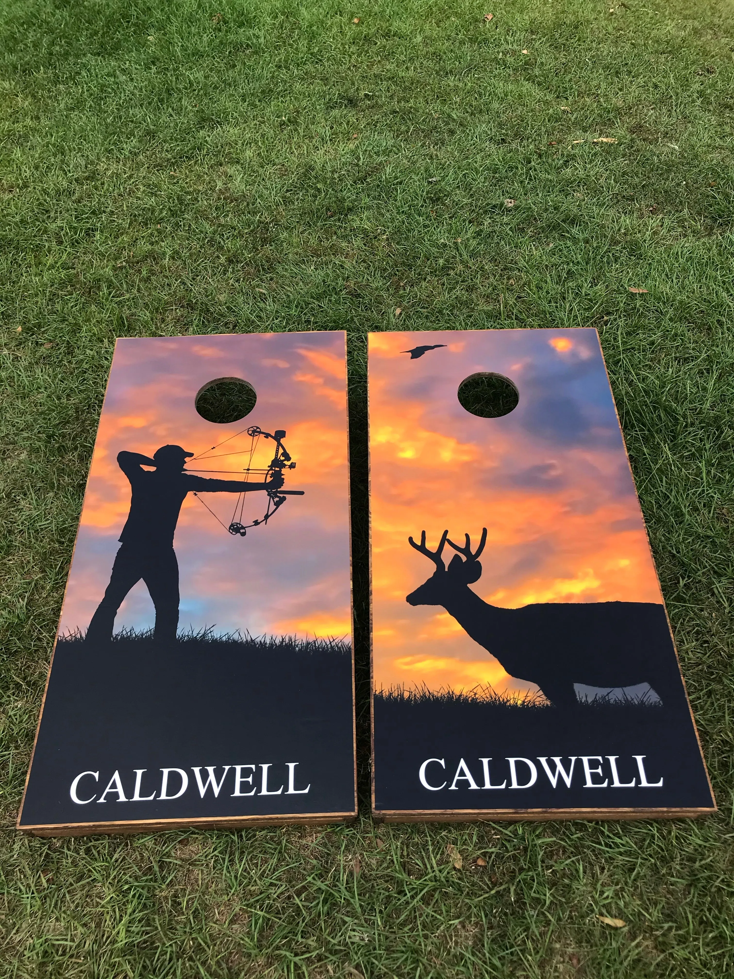 Bow Hunting Cornhole Set With Bean Bags