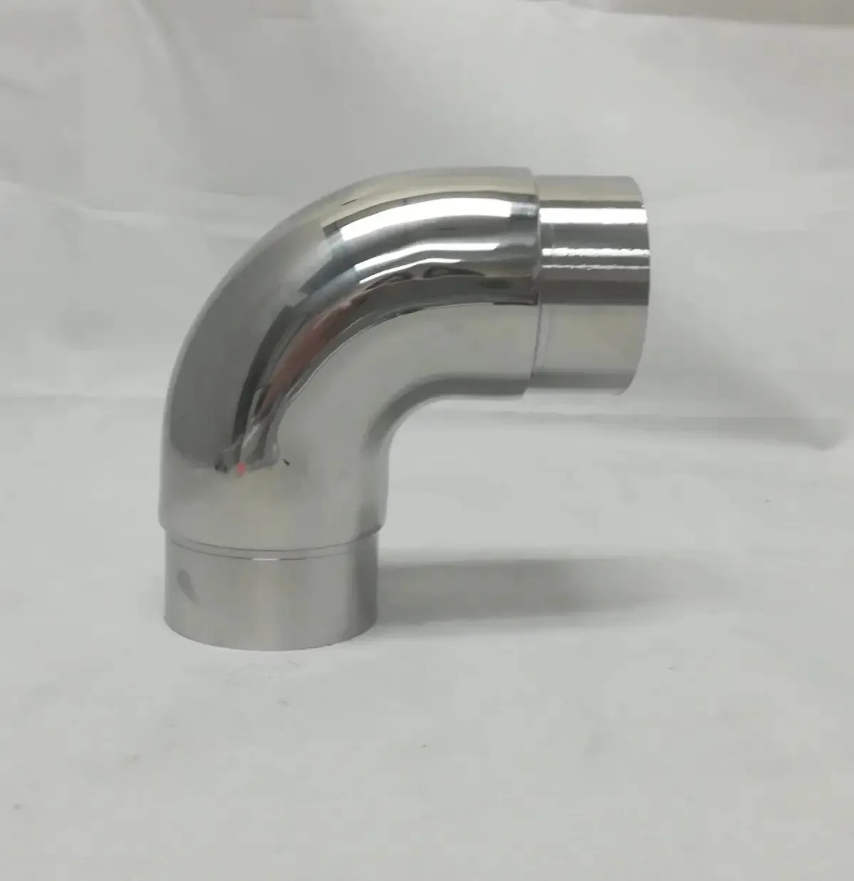 Flush Curved Elbow for 1-1/2" Tubing