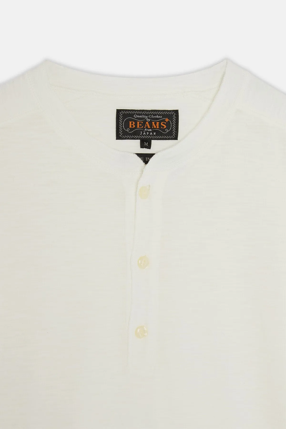 Henley Neck Longsleeved Shirt