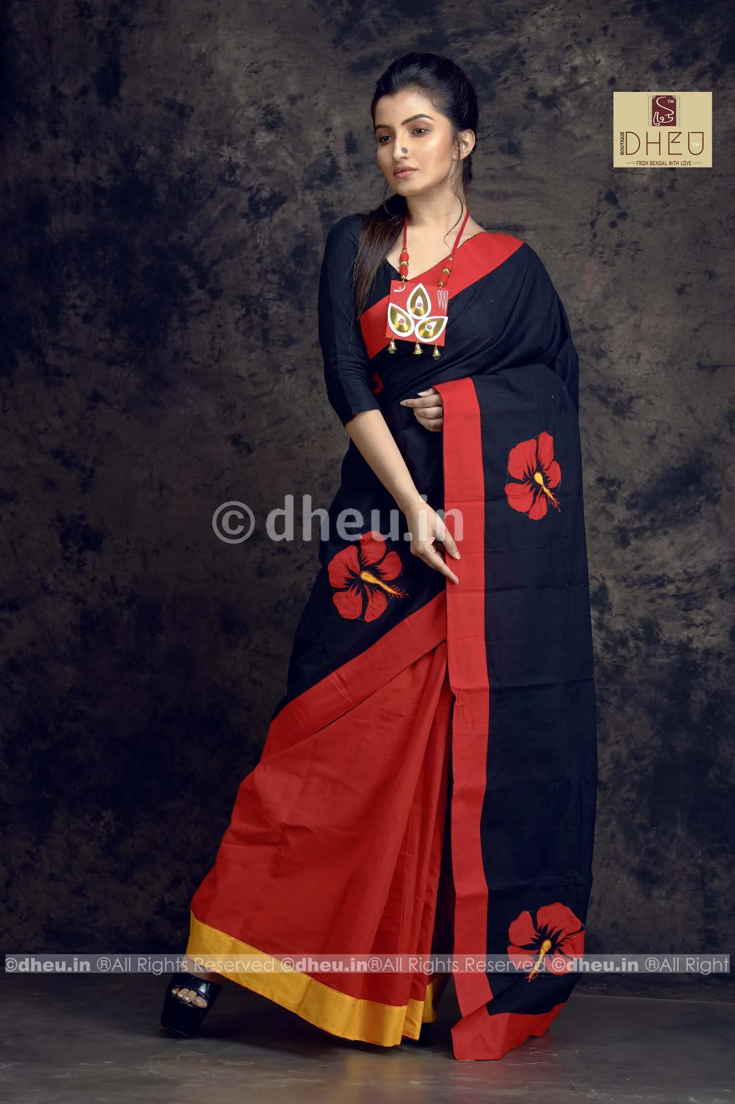 Joba-Dheu Exclusive Applique Saree