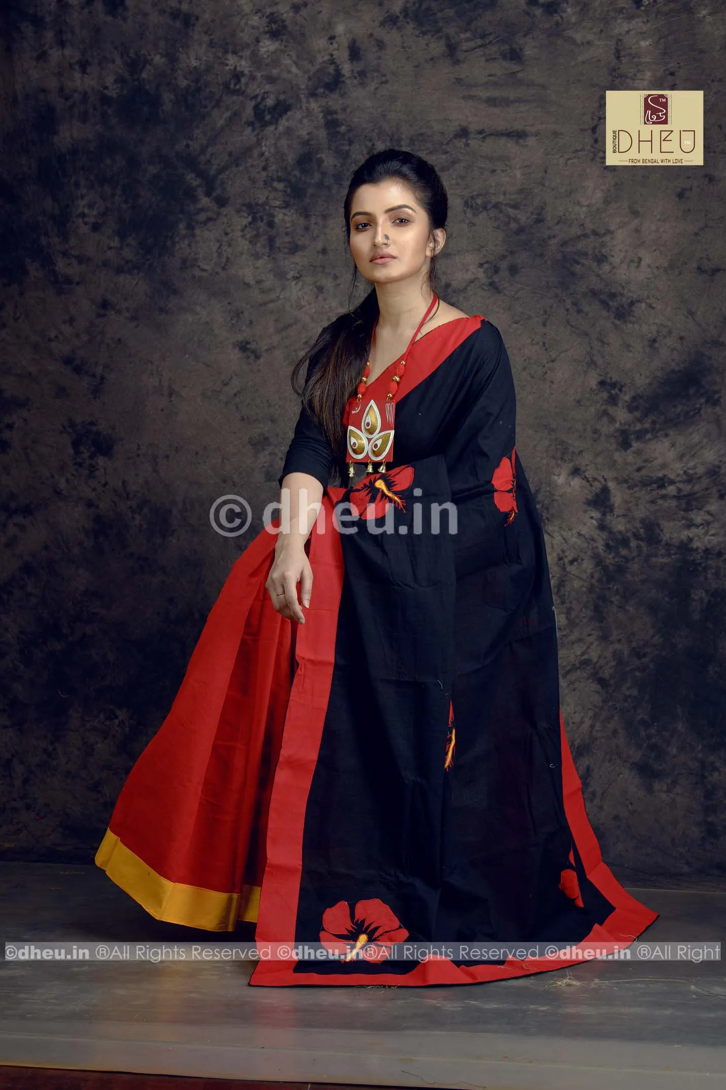 Joba-Dheu Exclusive Applique Saree