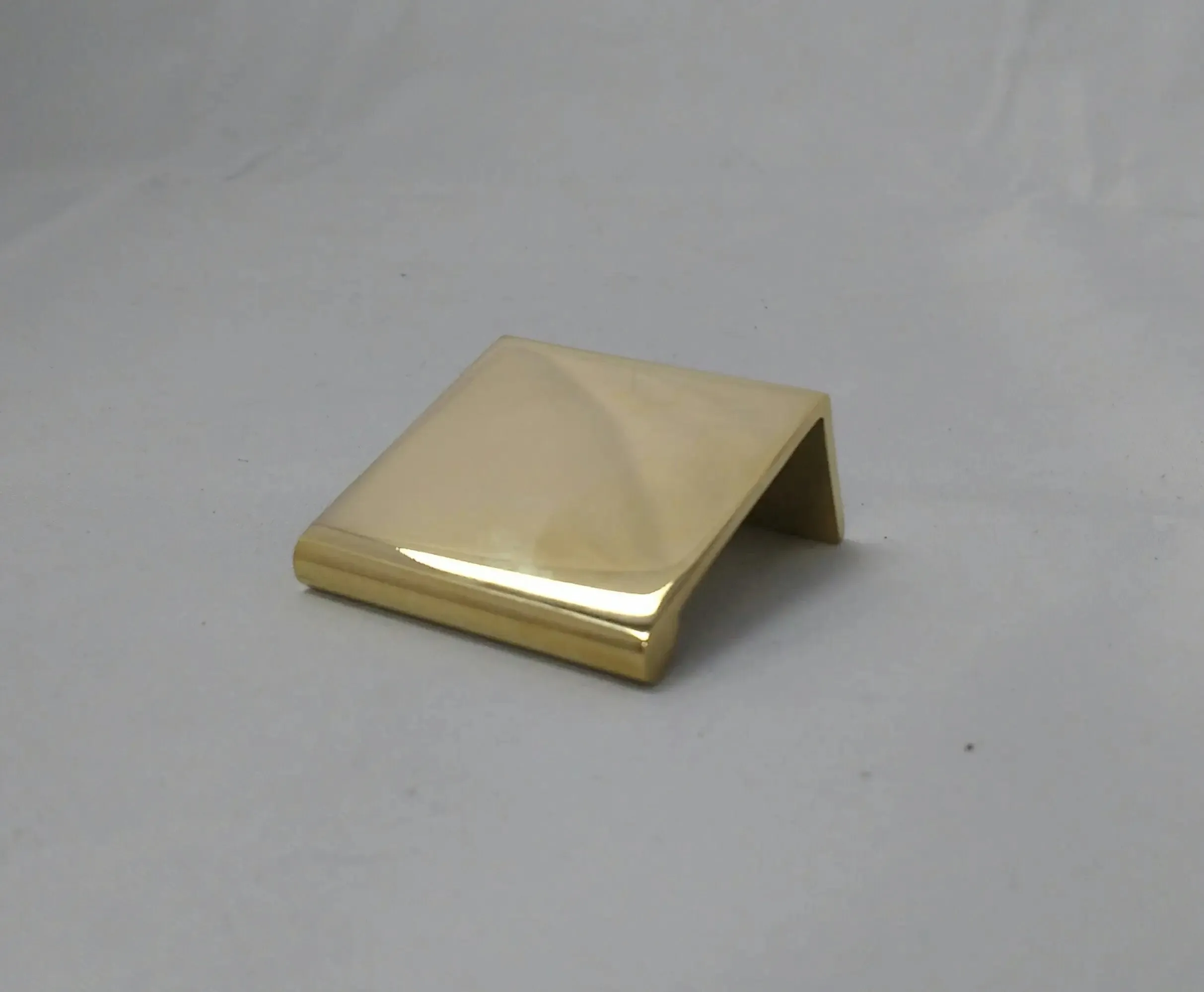 Polished Brass Tap 1-1/2" x 1-1/2" Cabinet/Drawer Pull