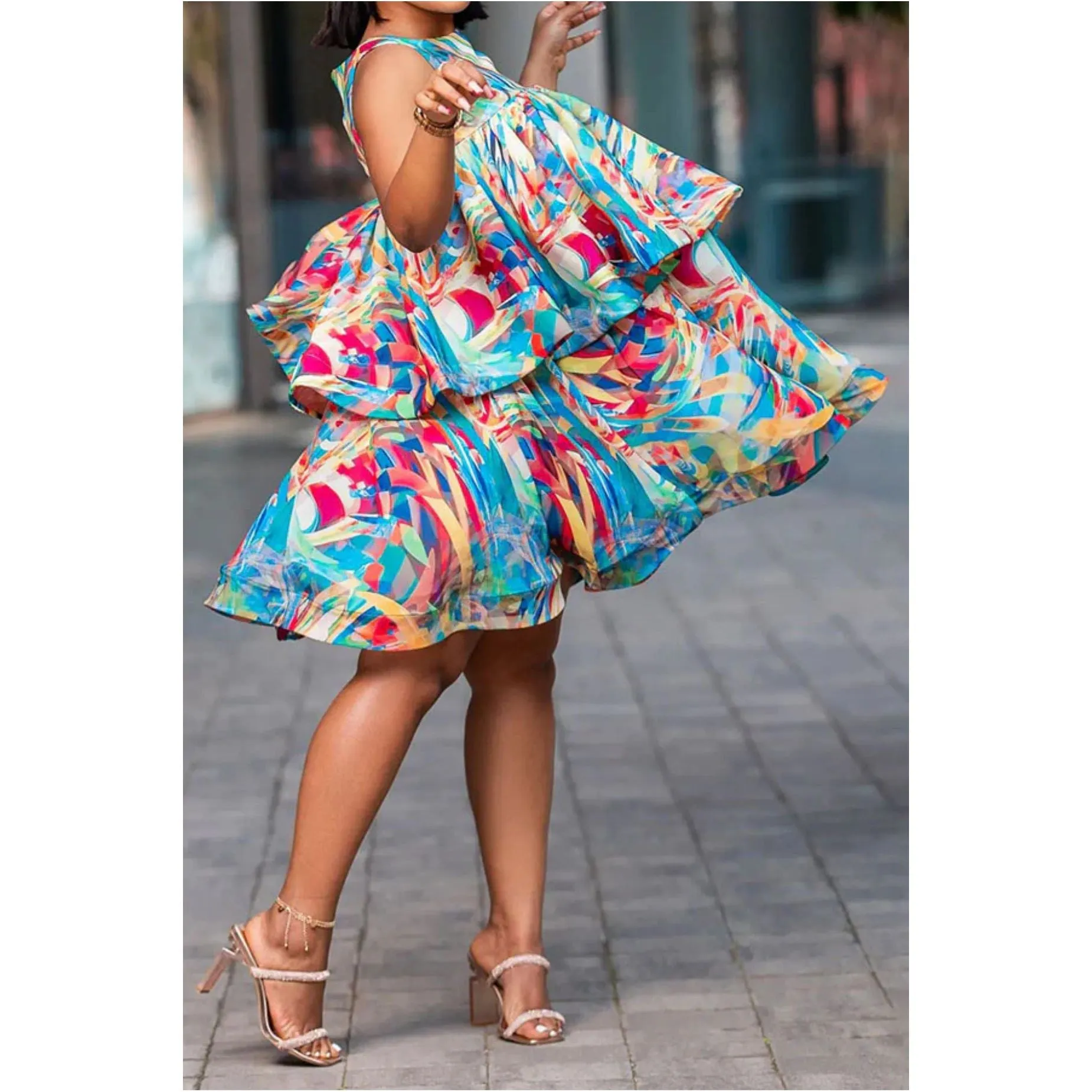 Printed Pleated Sleeveless Short Dress.